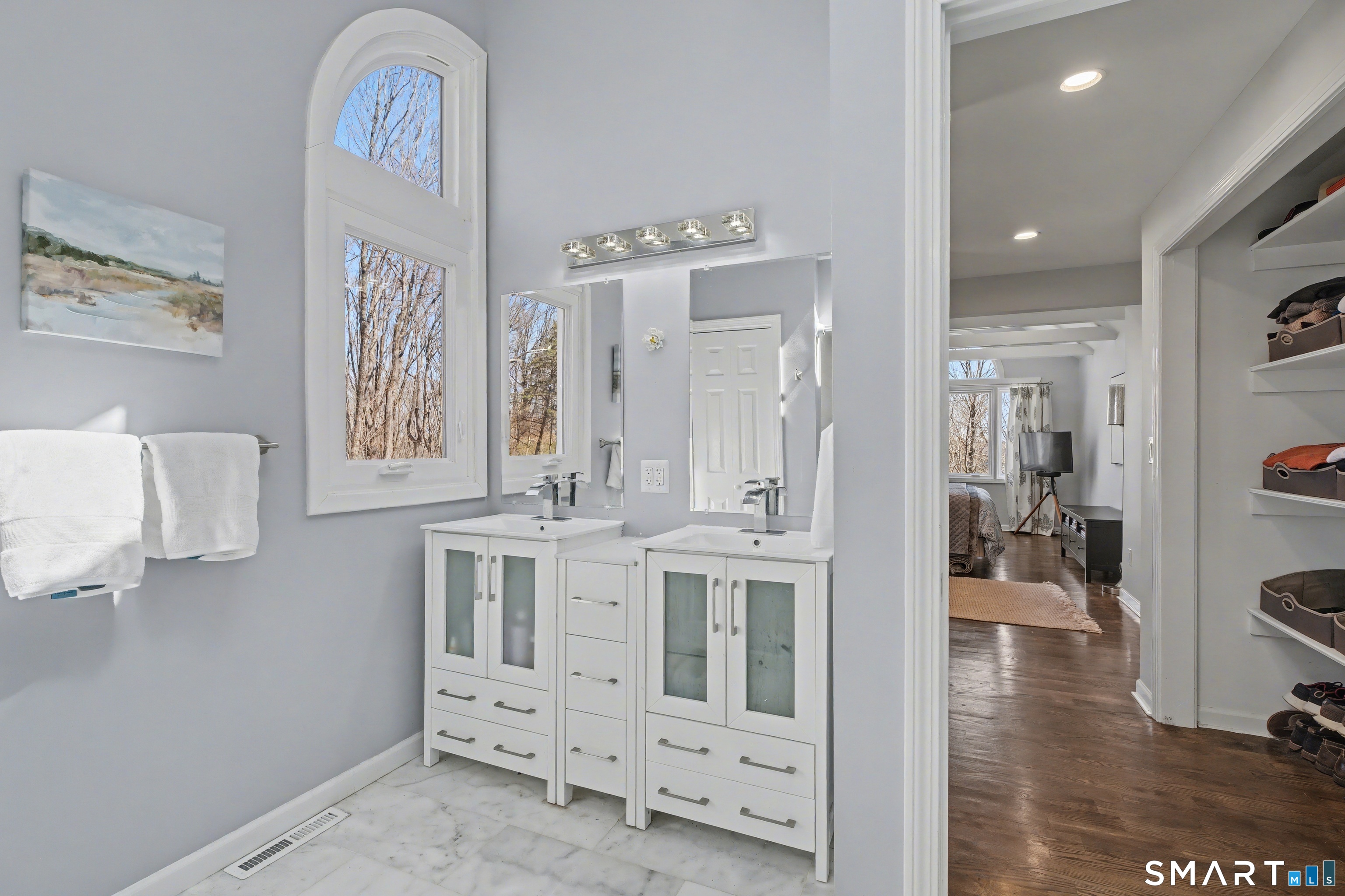 370 Amity Road Bethany CT 06524