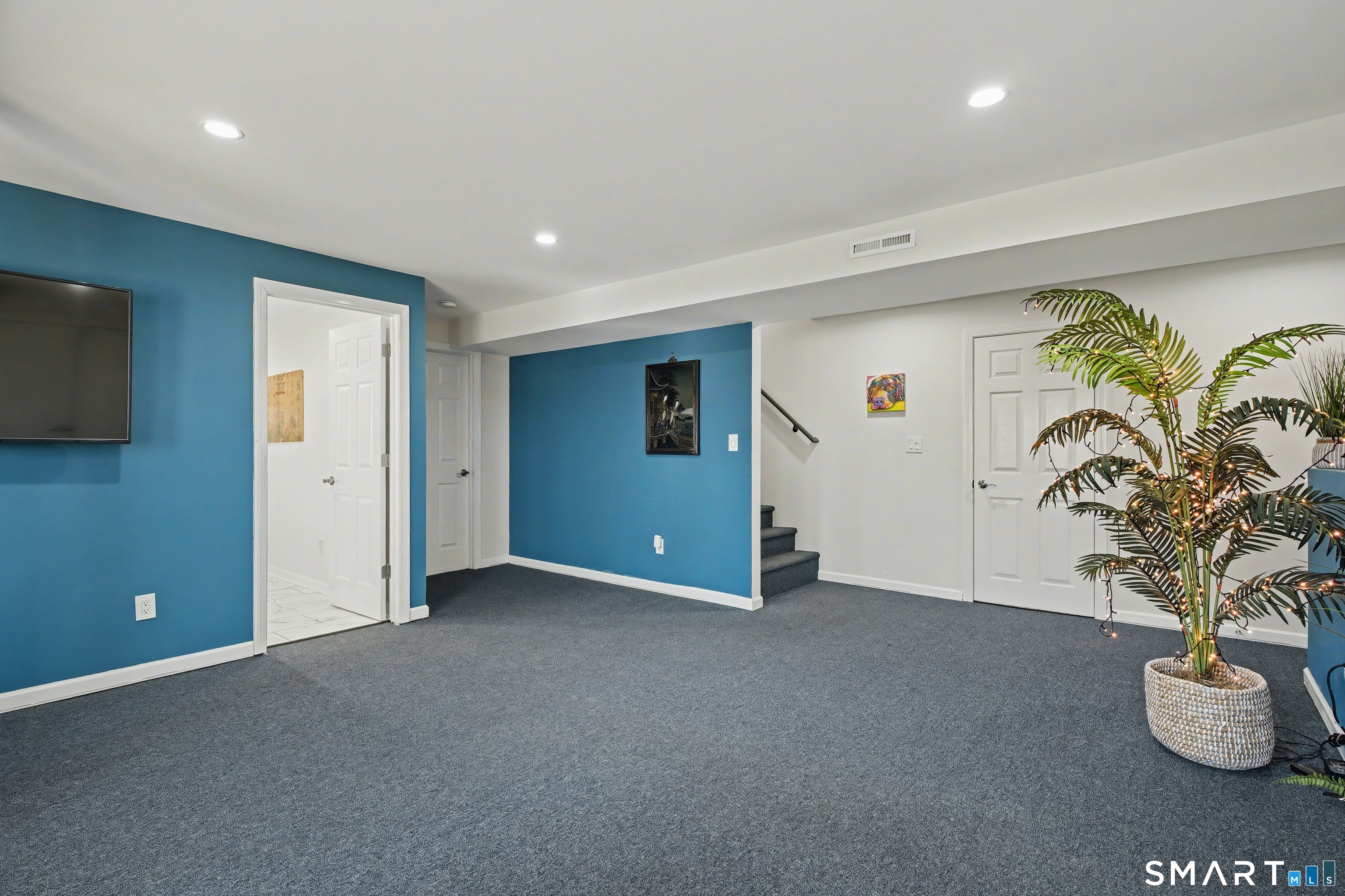 370 Amity Road Bethany CT 06524