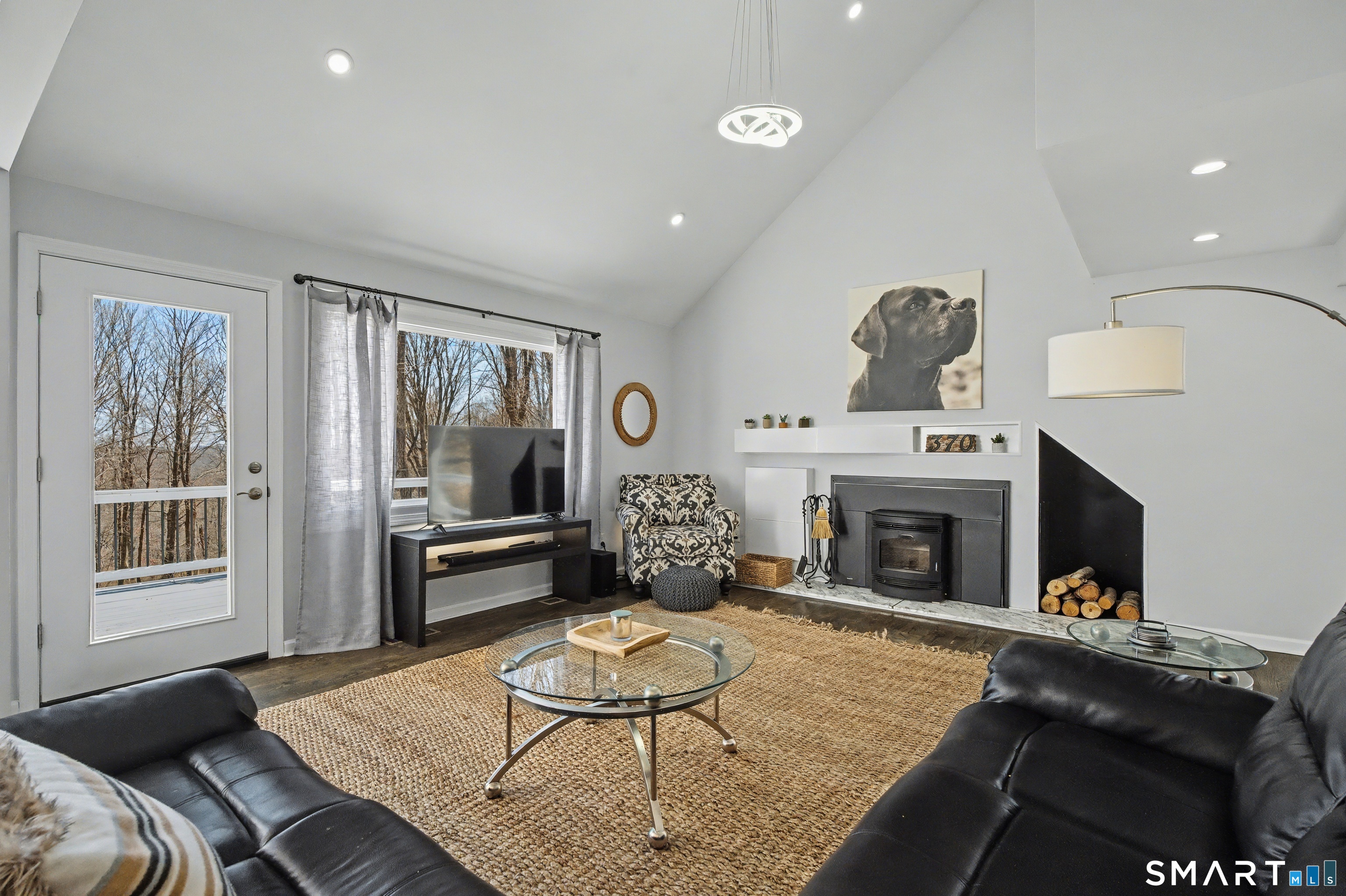 370 Amity Road Bethany CT 06524