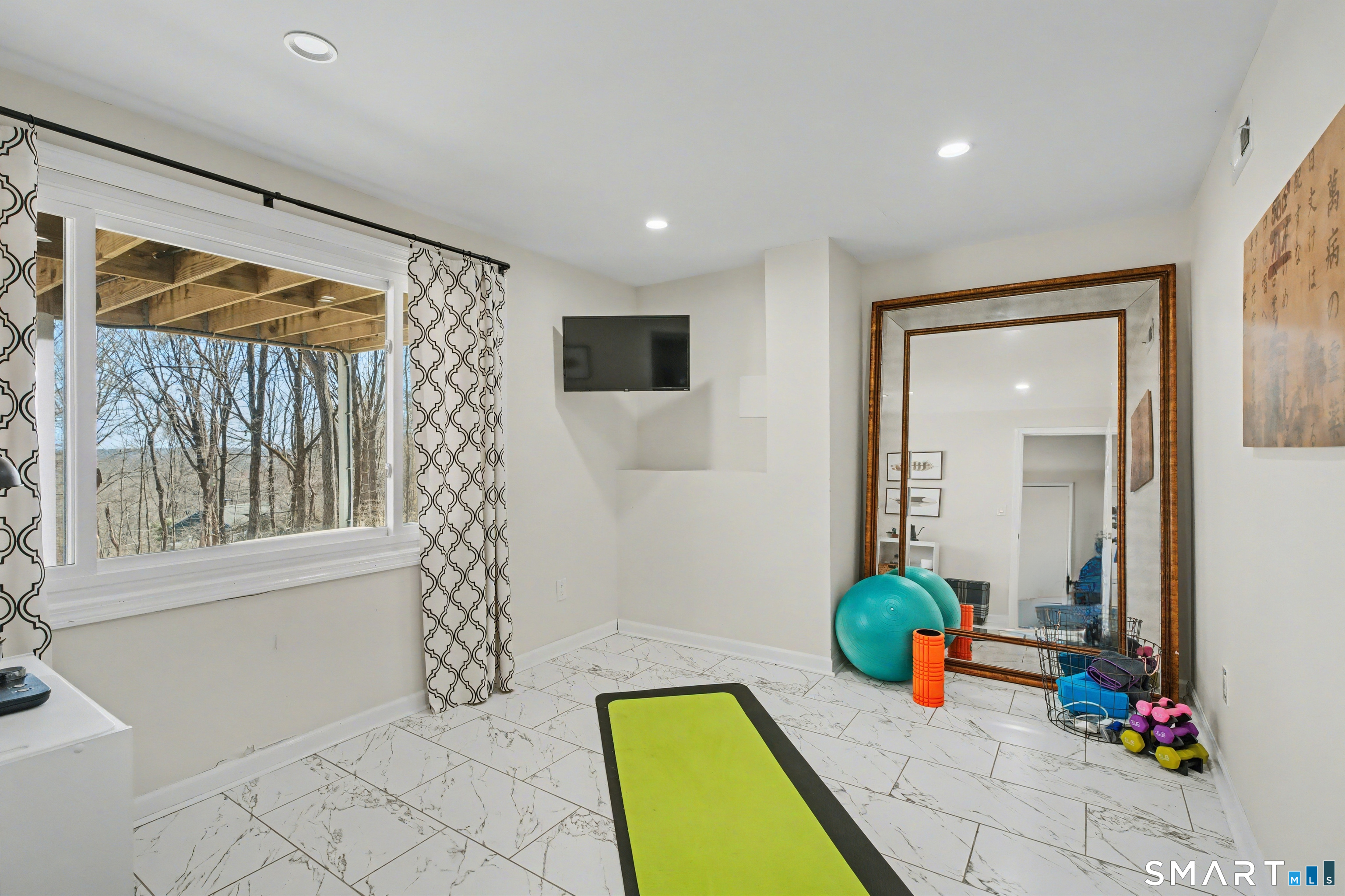 370 Amity Road Bethany CT 06524