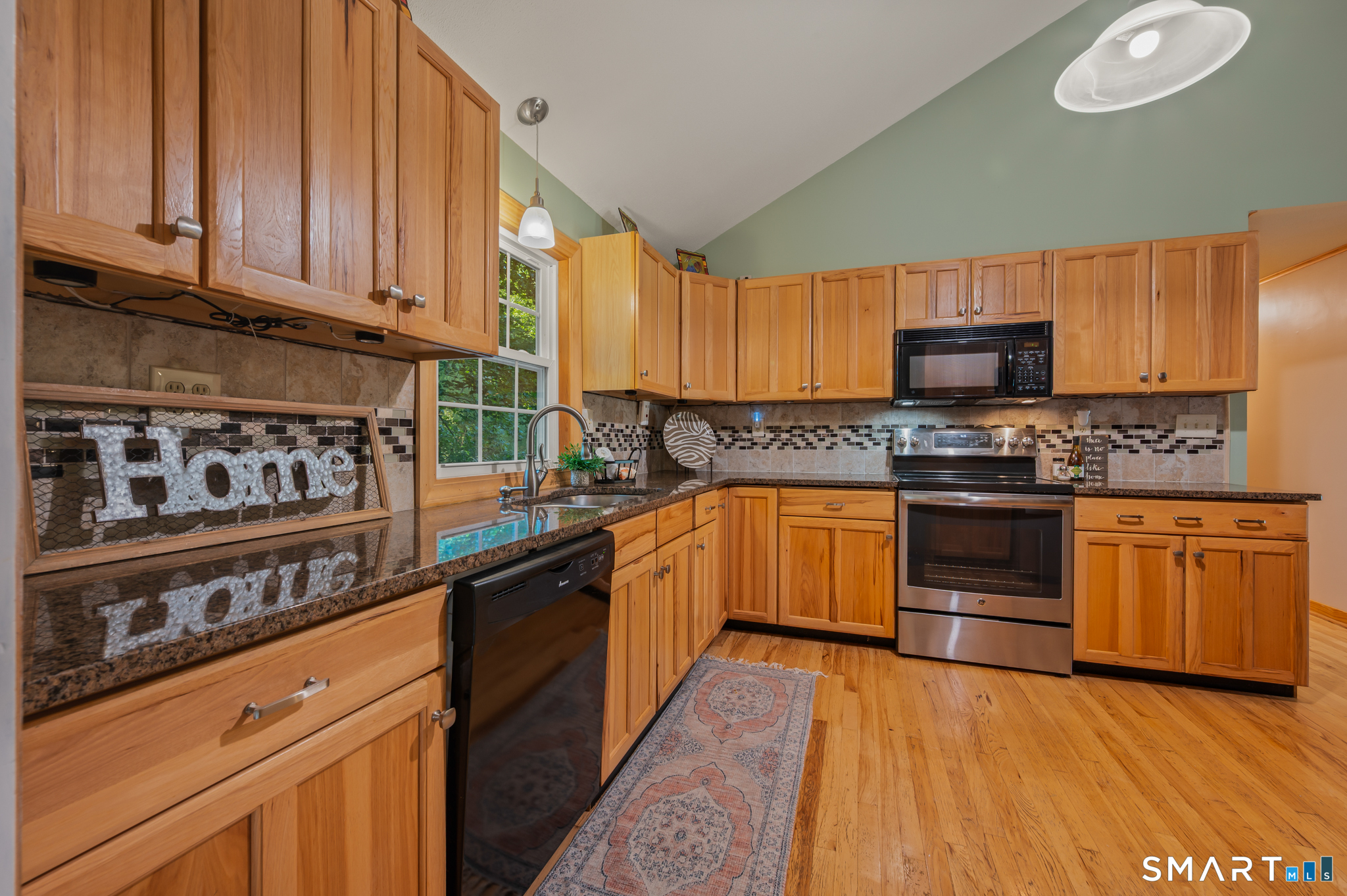 31 Oxford Drive Glastonbury CT 06033