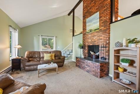 31 Oxford Drive Glastonbury CT 06033