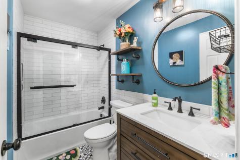 70 Vivian Street Waterford CT 06385