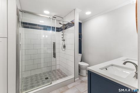 70 Vivian Street Waterford CT 06385