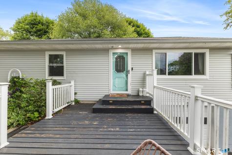 70 Vivian Street Waterford CT 06385