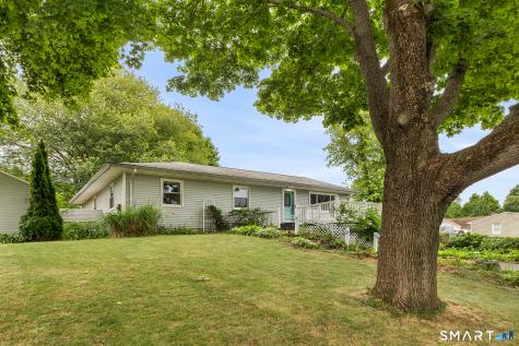 70 Vivian Street Waterford CT 06385