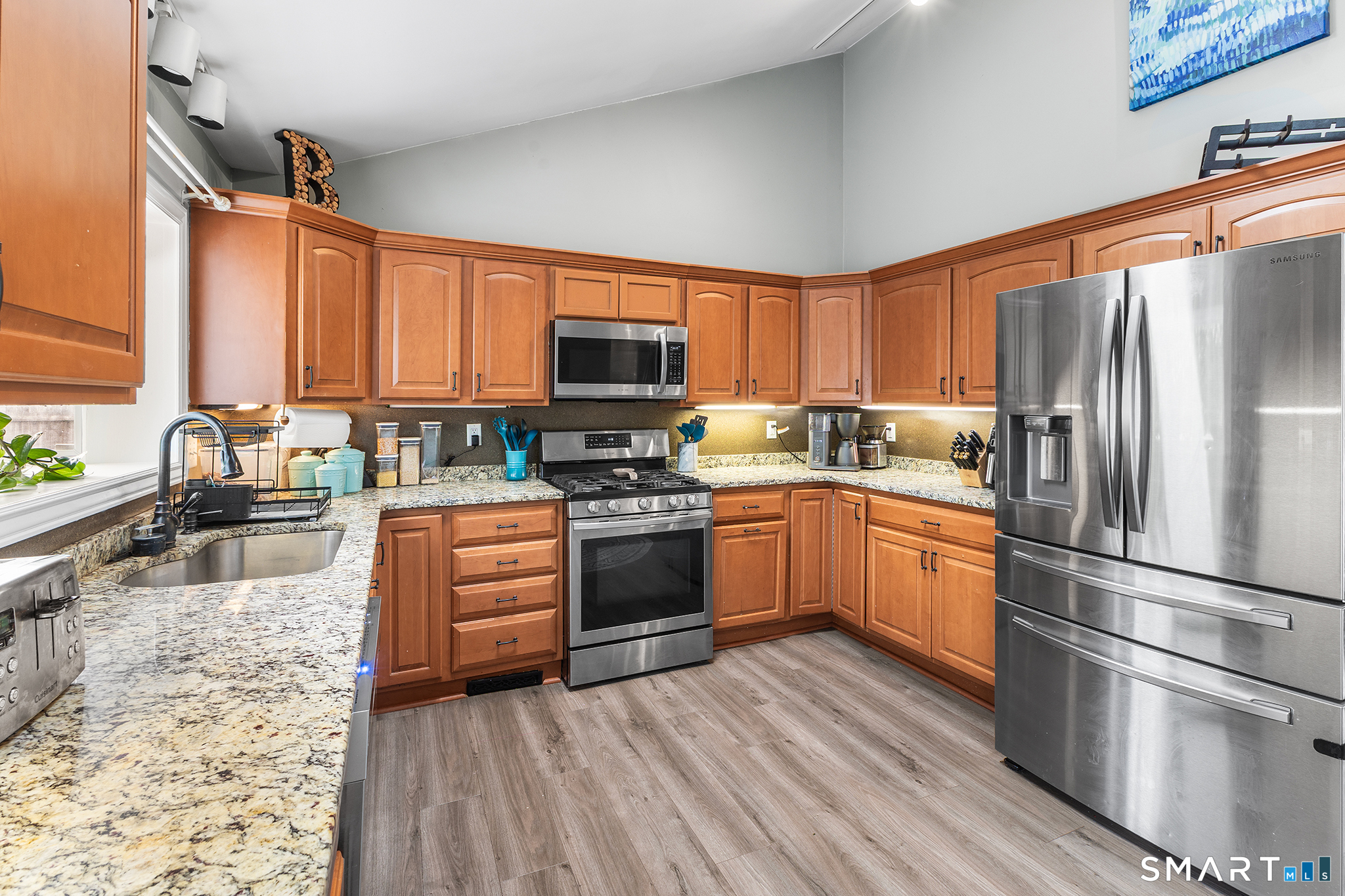 70 Vivian Street Waterford CT 06385