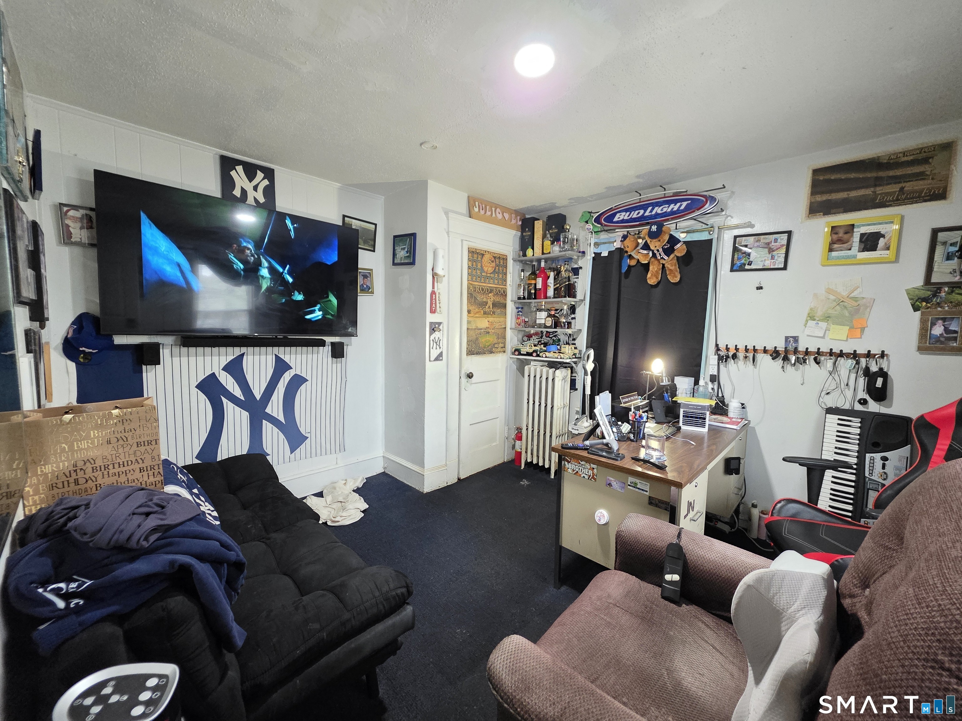 19 Manhan Street Waterbury CT 06710