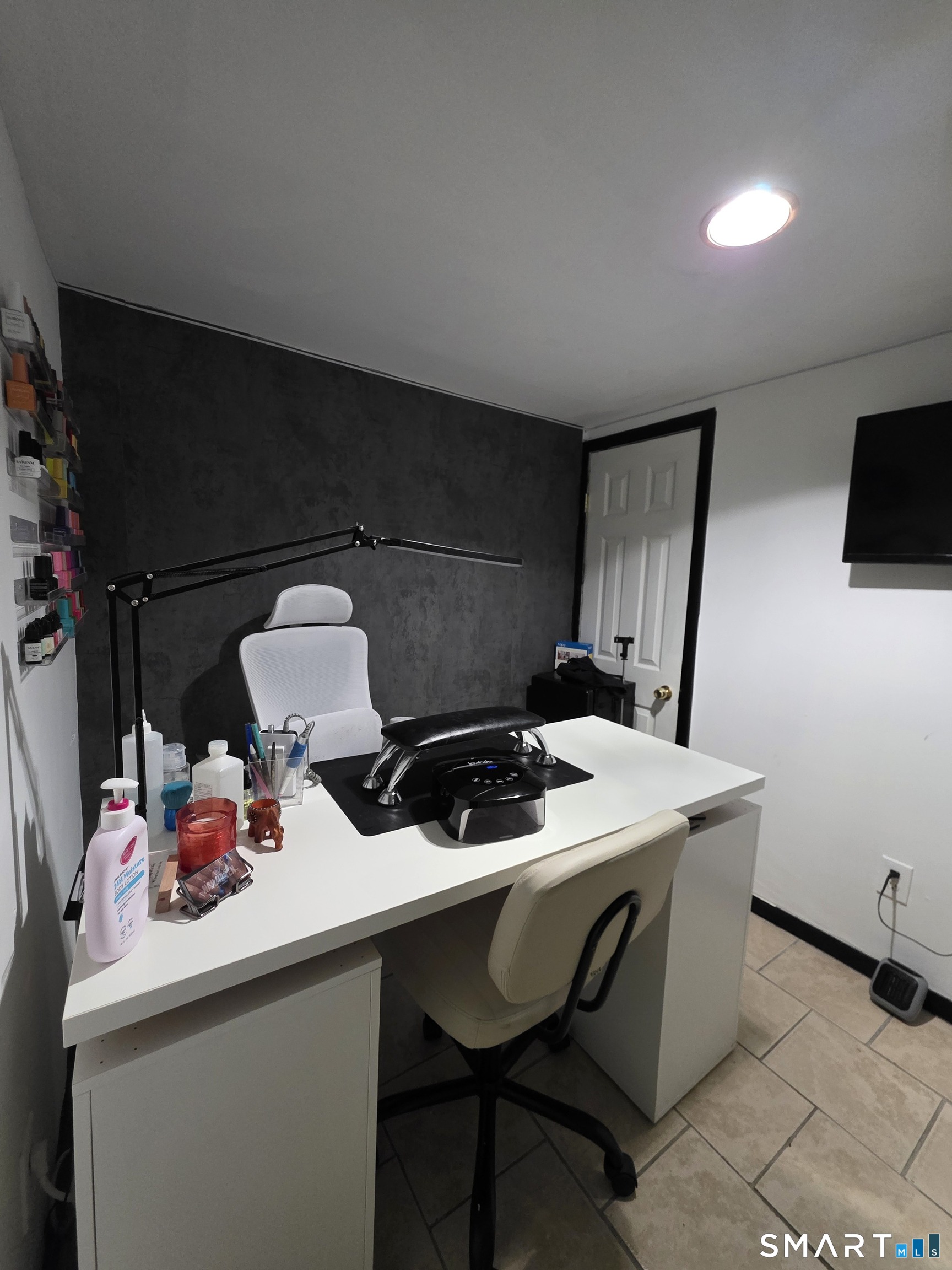 19 Manhan Street Waterbury CT 06710