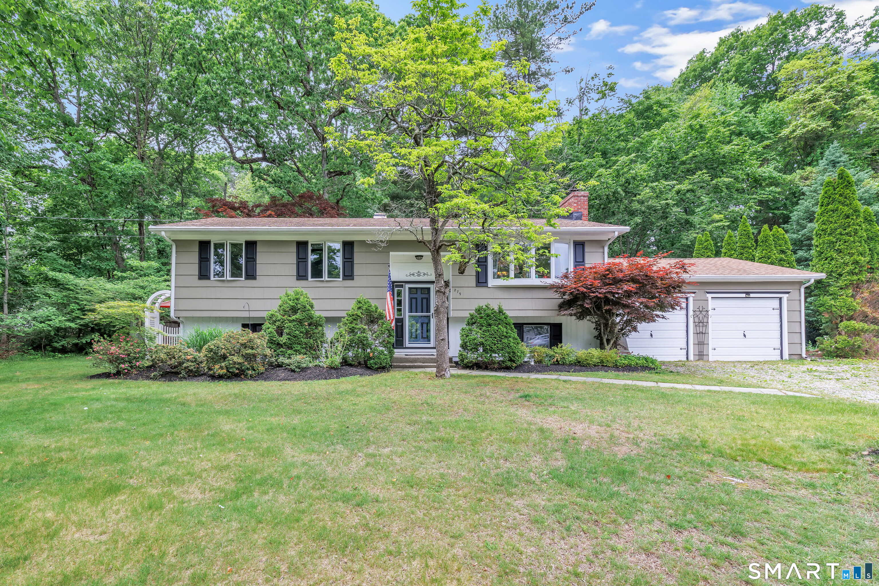 279 Pastors Walk Monroe CT 06468
