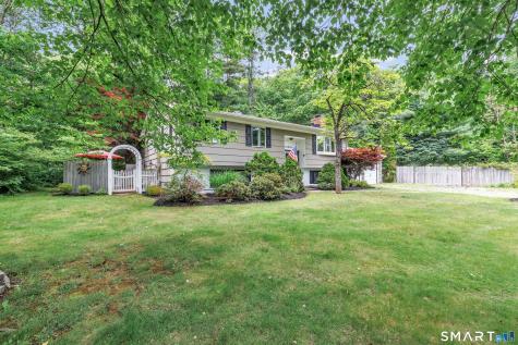 279 Pastors Walk Monroe CT 06468