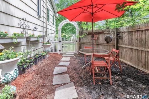 279 Pastors Walk Monroe CT 06468