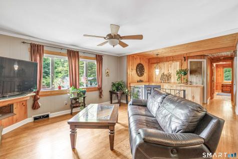 279 Pastors Walk Monroe CT 06468
