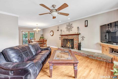 279 Pastors Walk Monroe CT 06468