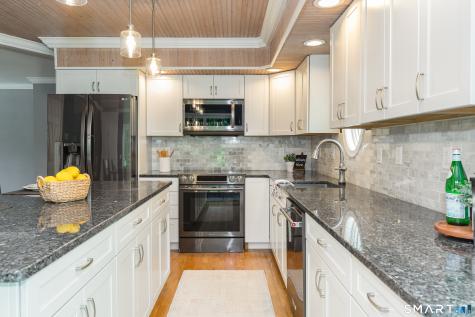 251 Lake Shore Drive Middlebury CT 06762