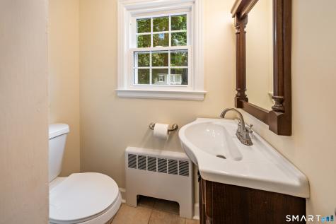 18 Chapman Road West Hartford CT 06107