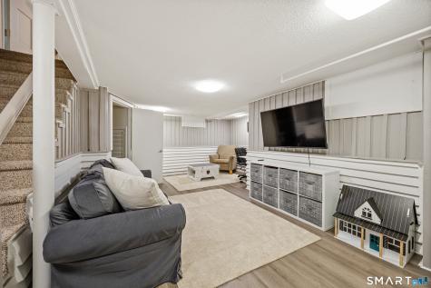 18 Chapman Road West Hartford CT 06107