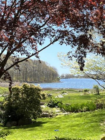 6 Rogers Drive Stonington CT 06355