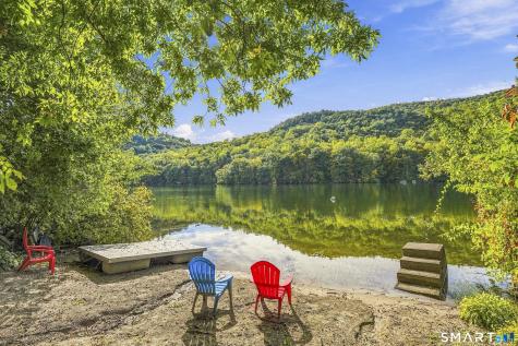 44 Lavelle Avenue New Fairfield CT 06812