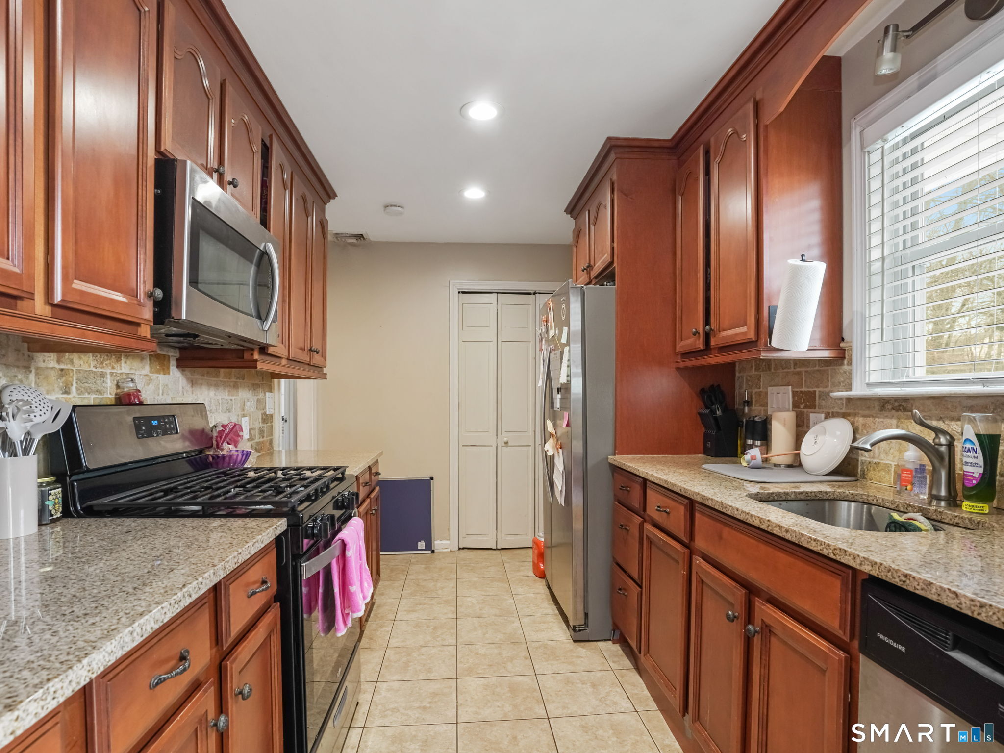 170 Marilyn Drive Bridgeport CT 06606