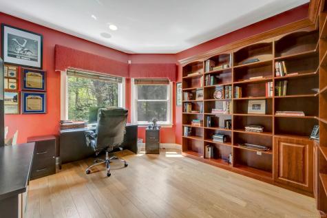 32 Hunting Ridge Road Stamford CT 06903