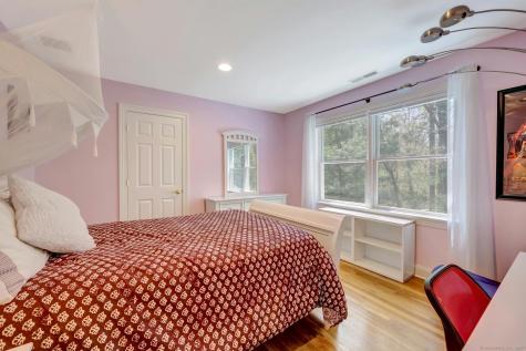 32 Hunting Ridge Road Stamford CT 06903