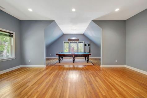 32 Hunting Ridge Road Stamford CT 06903