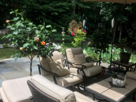 32 Hunting Ridge Road Stamford CT 06903