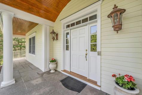 32 Hunting Ridge Road Stamford CT 06903