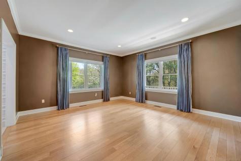 32 Hunting Ridge Road Stamford CT 06903