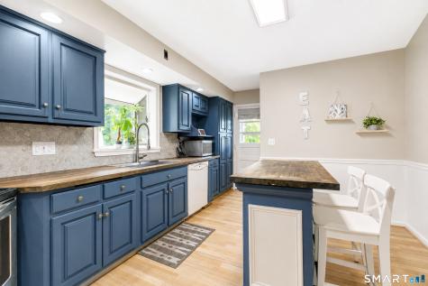 1338 Avon Boulevard Cheshire CT 06410