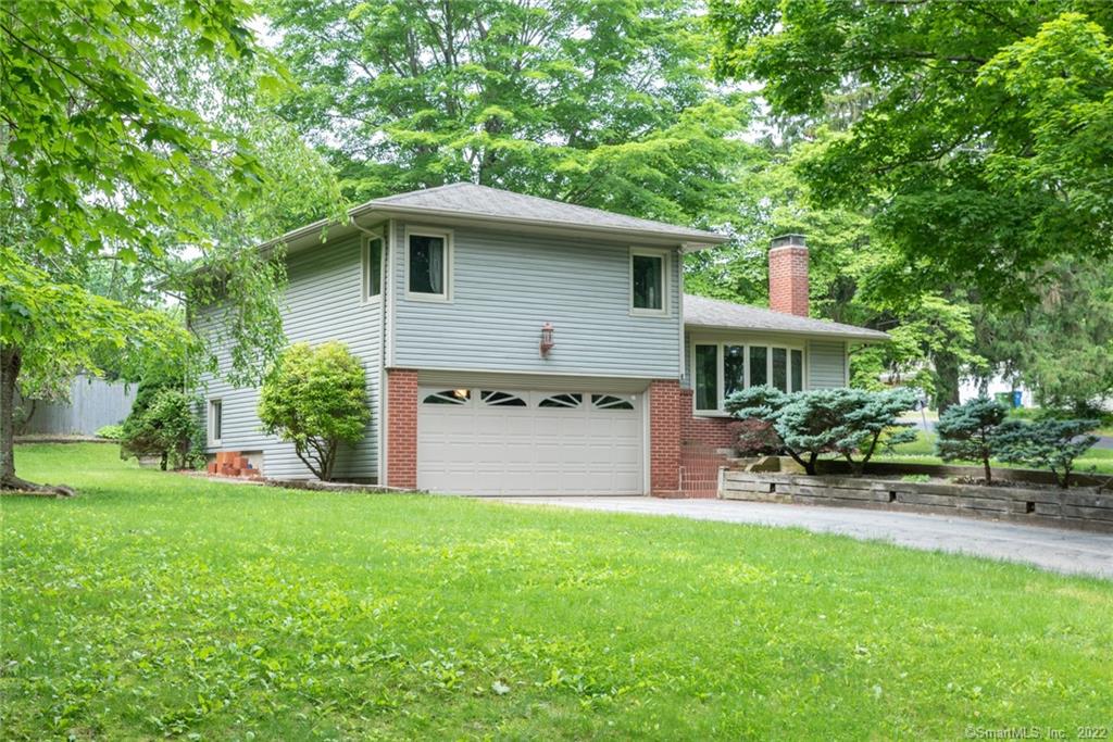 3 Laurel Glen Drive East Hampton CT 06424