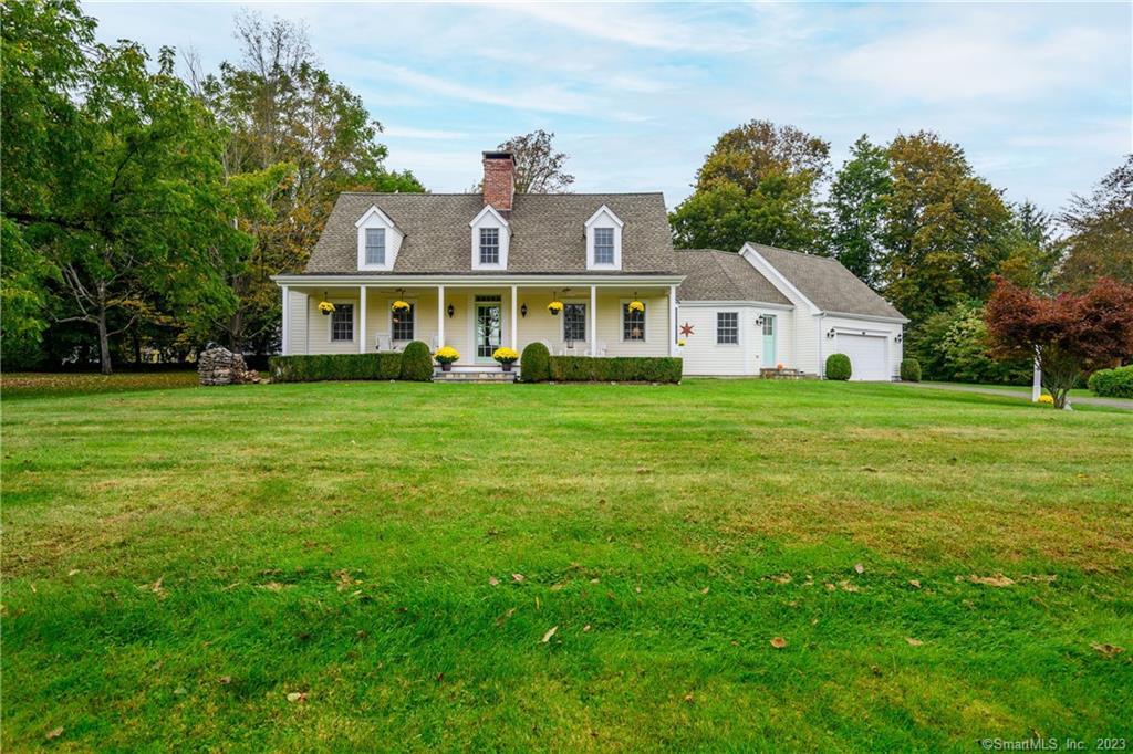 9 Lovells Lane Newtown CT 06470
