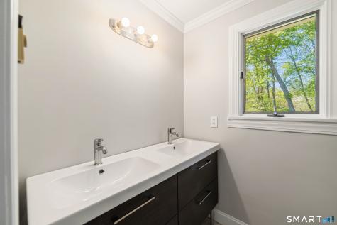 20 Whitefield Drive Trumbull CT 06611