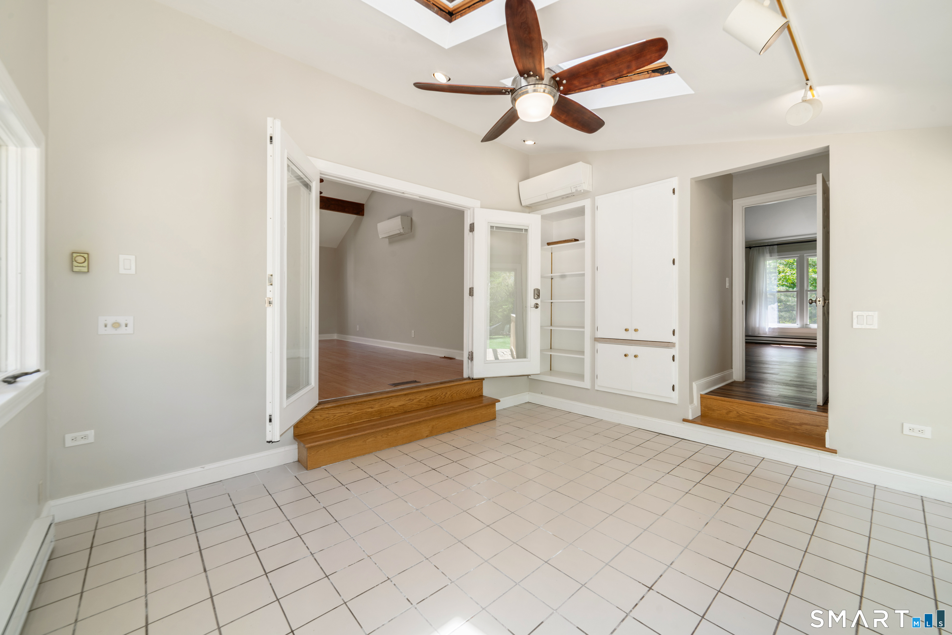 20 Whitefield Drive Trumbull CT 06611