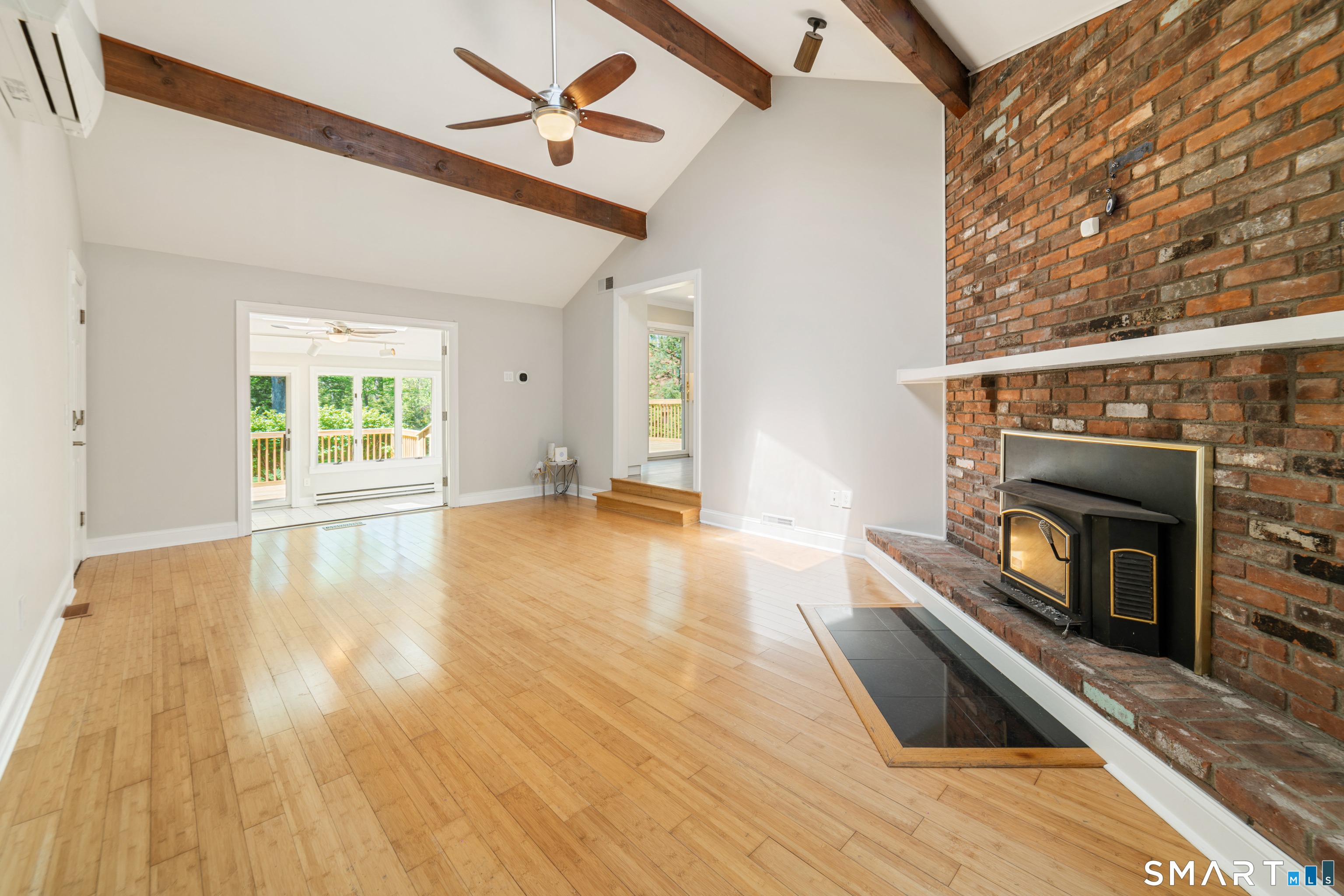 20 Whitefield Drive Trumbull CT 06611