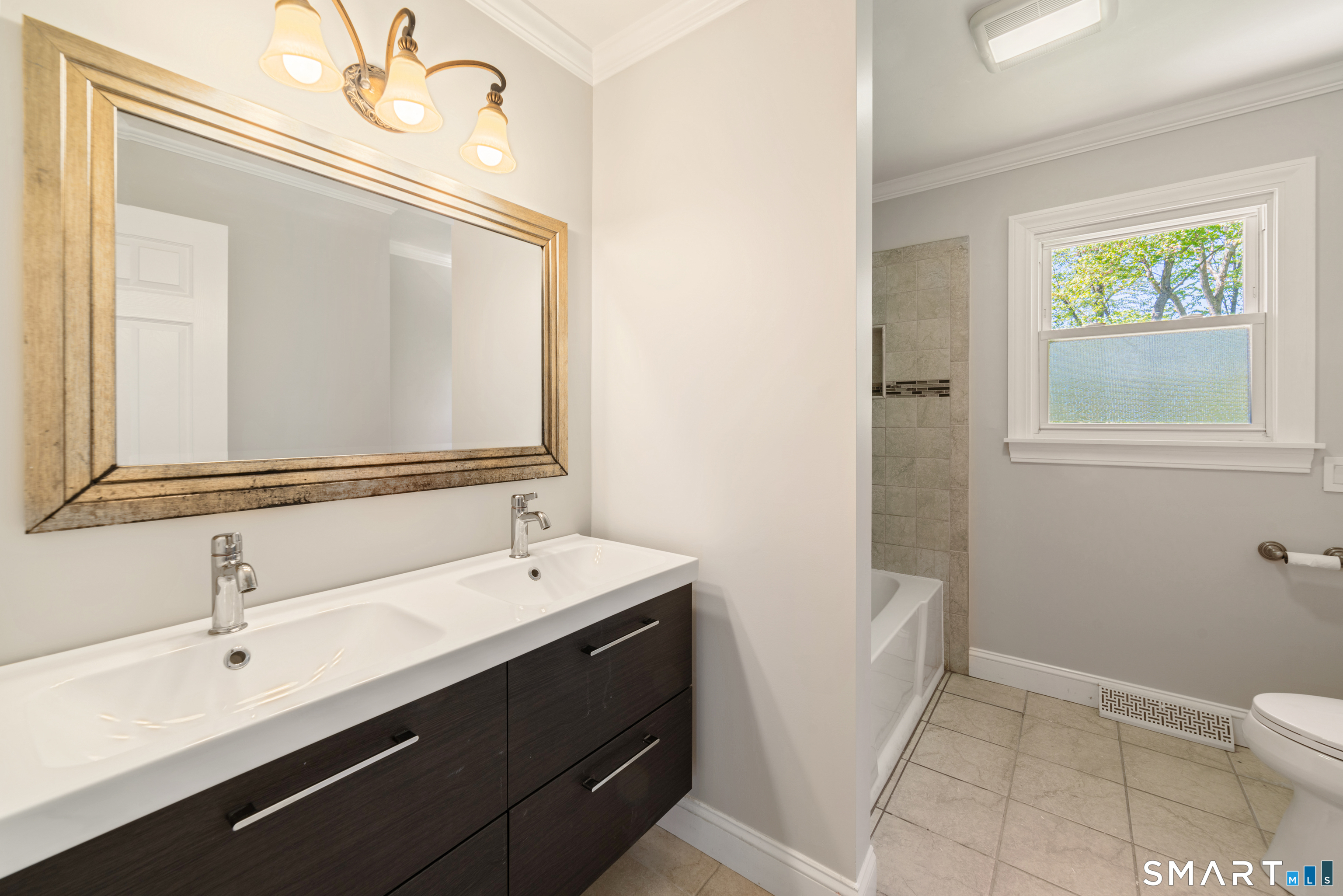 20 Whitefield Drive Trumbull CT 06611