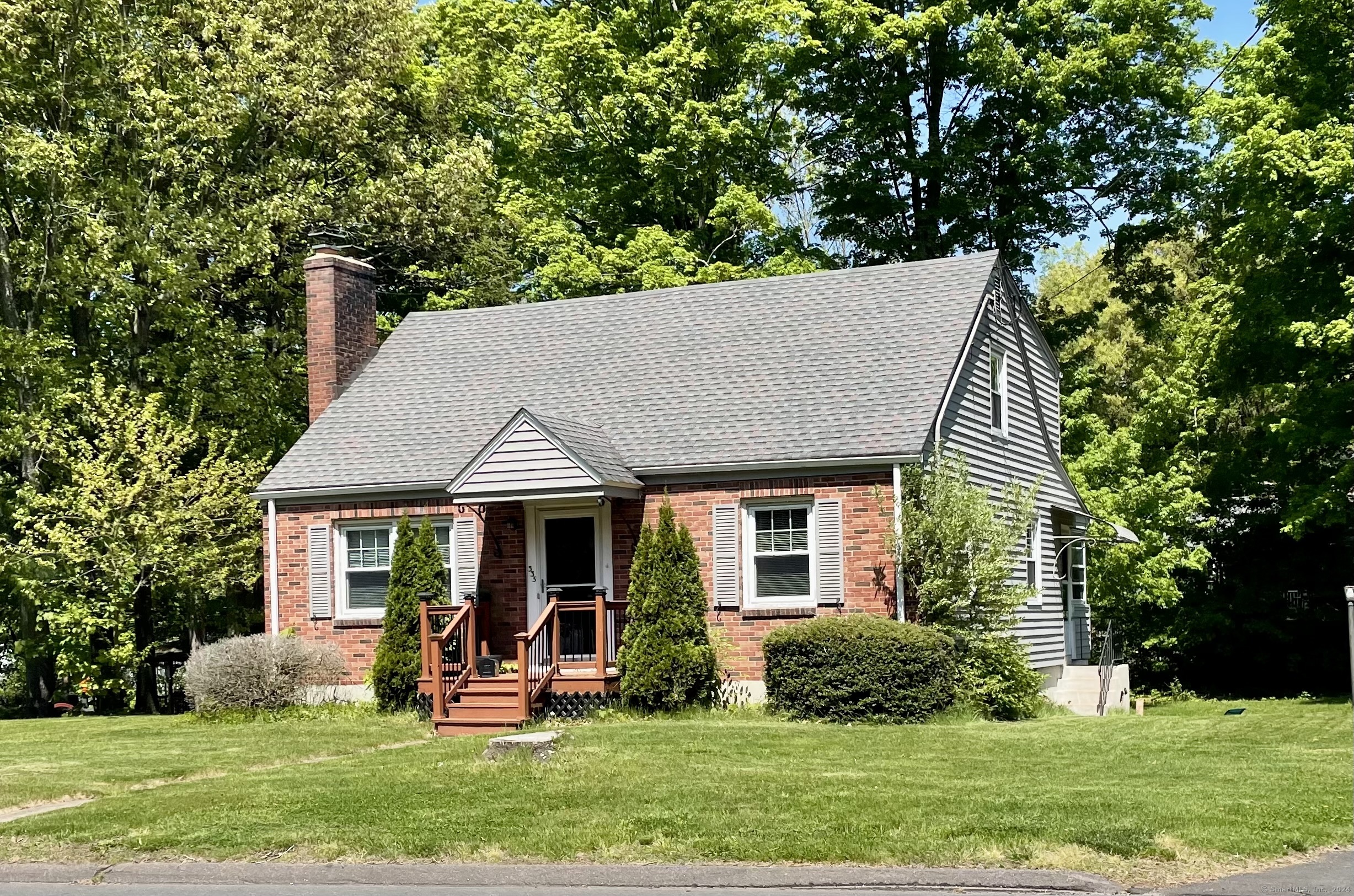 335 Charter Oak Street Manchester CT 06040