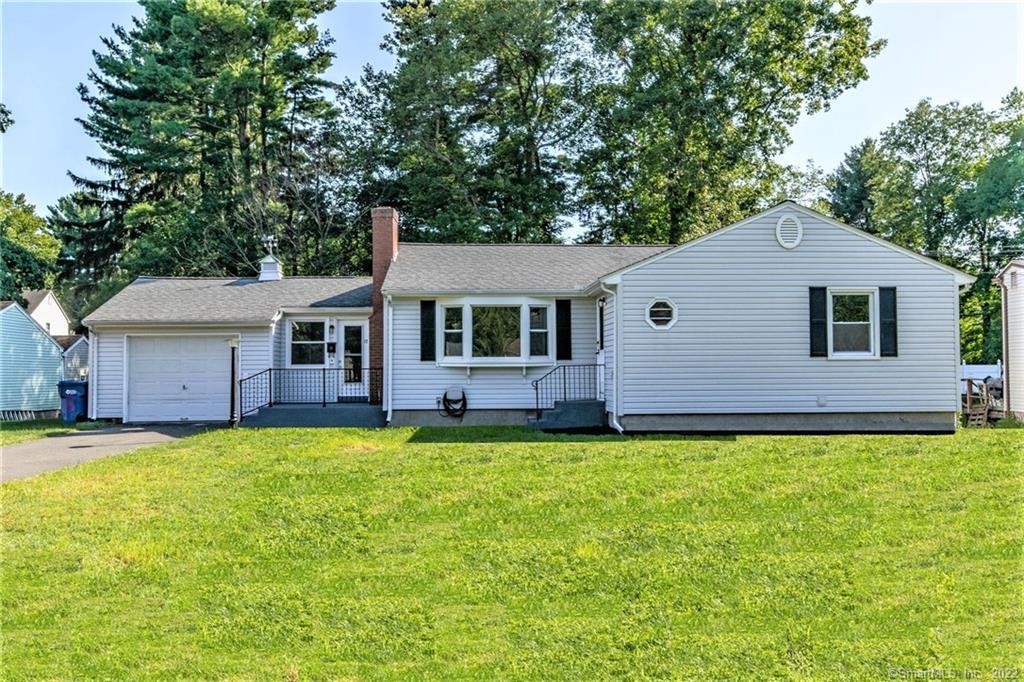 17 Maude Circle Windsor CT 06095