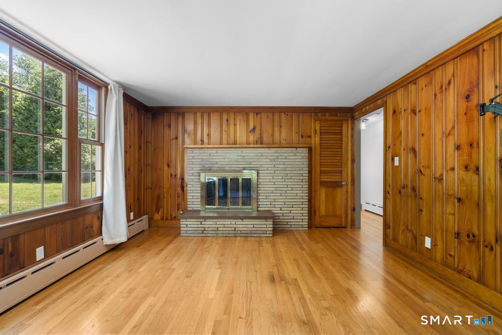43 East Village Road Shelton CT 06484