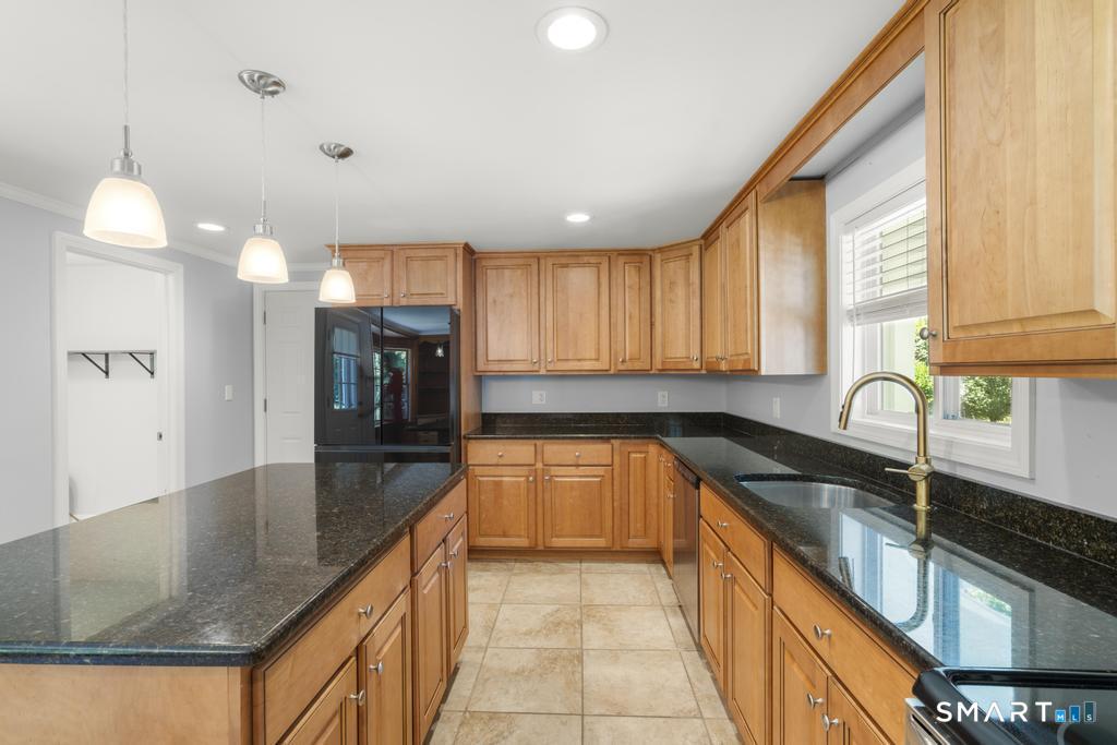 43 East Village Road Shelton CT 06484