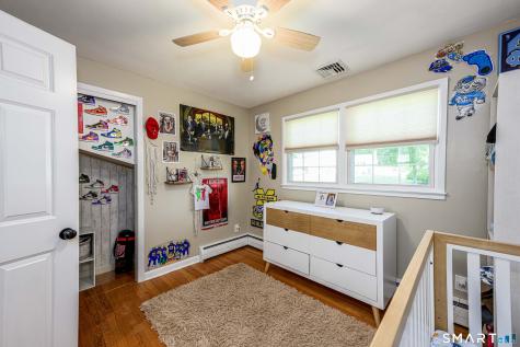 17 Julius Drive East Haven CT 06513