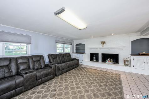 17 Julius Drive East Haven CT 06513