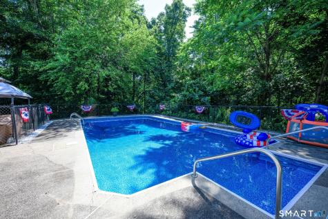17 Julius Drive East Haven CT 06513