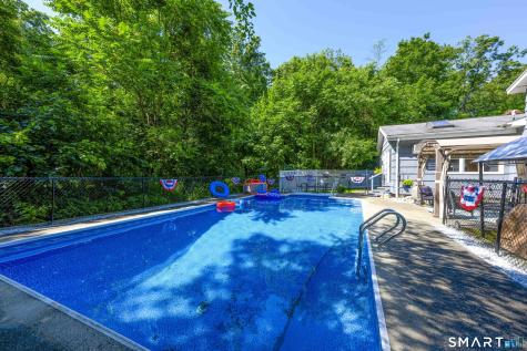 17 Julius Drive East Haven CT 06513
