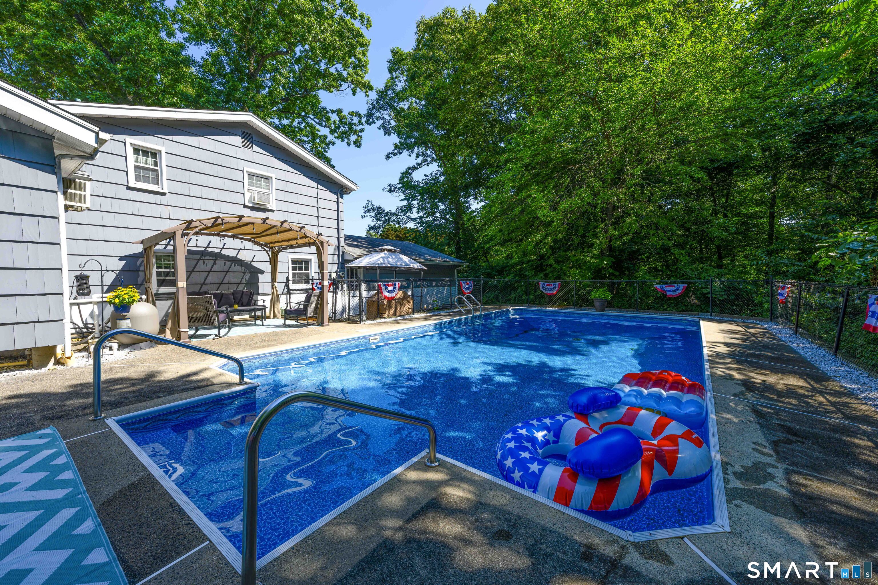 17 Julius Drive East Haven CT 06513