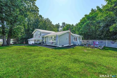 17 Julius Drive East Haven CT 06513