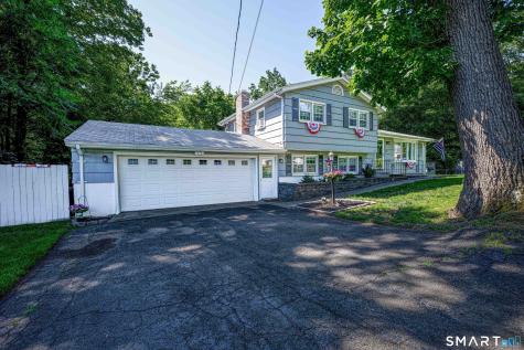 17 Julius Drive East Haven CT 06513