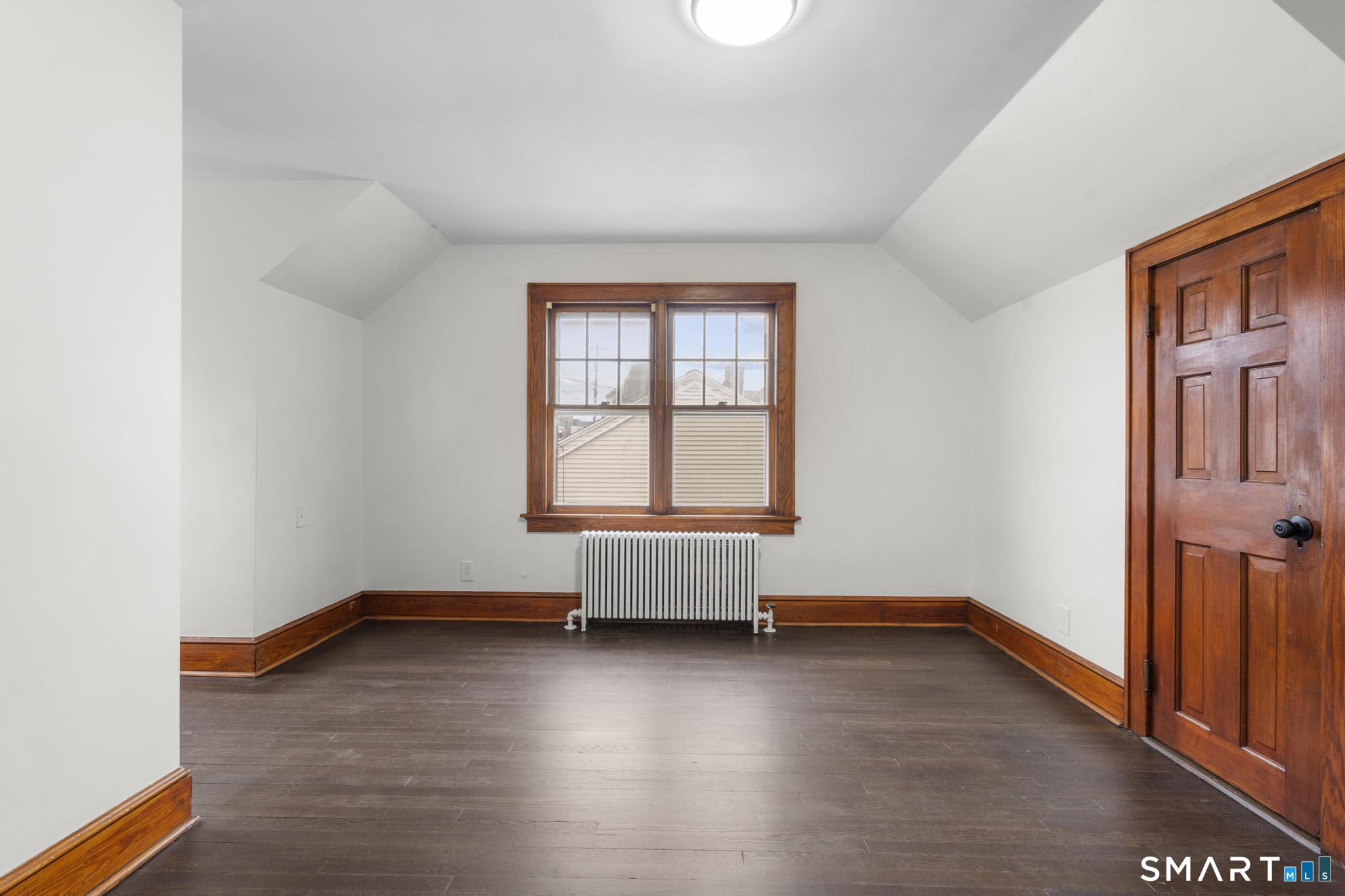37 Byrneside Avenue Waterbury CT 06704