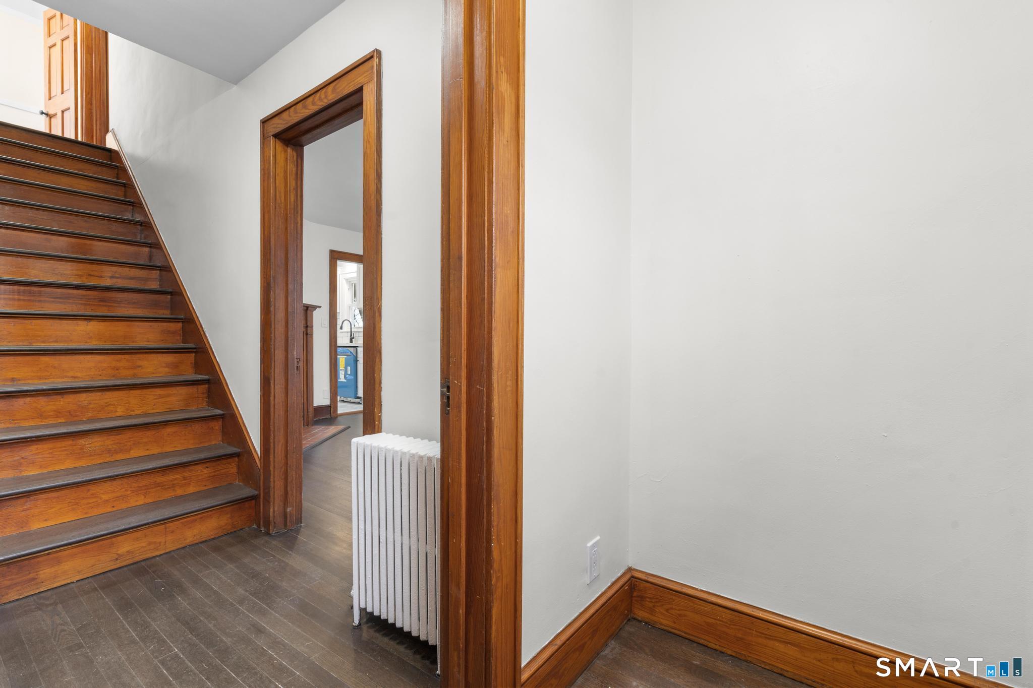37 Byrneside Avenue Waterbury CT 06704